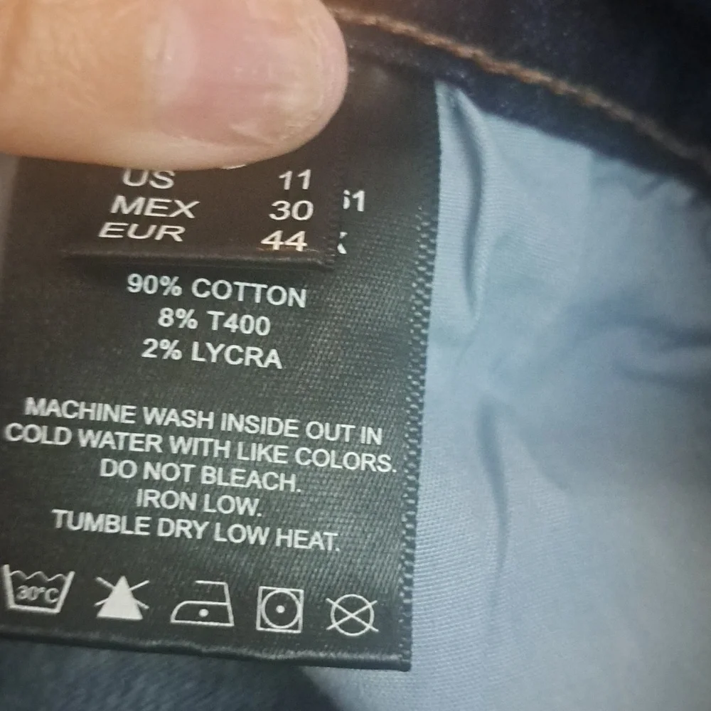 NWT JEANS - Picture 9 of 9